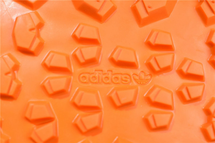  originals pw hu holi nmd bule bb9534